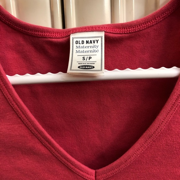 ๐ ๐ฅณHOST PICK๐ฅณ OLD NAVY cotton maternity T-shirt - Picture 3 of 7